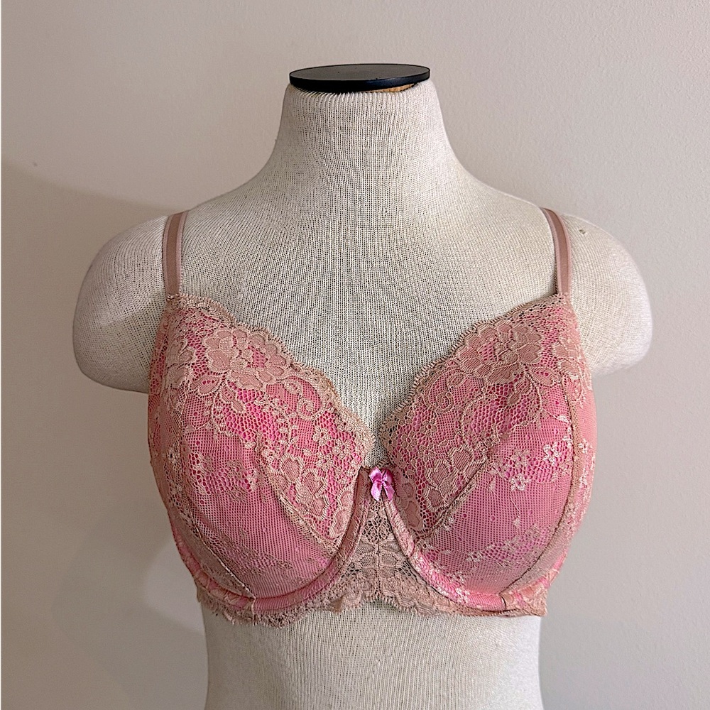 Victoria’s Secret Pink Lace Bra 38D NWOT